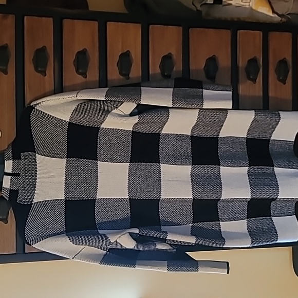 Nwt Hyfve size small button up cardigan. - Picture 2 of 7